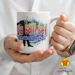 JA SAM ŠEF SVE DOK MI ŽENA NIJE TU šalica s natpisom 0012 BIJELA