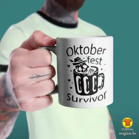 OKTOBERFEST SURVIVOR šalica s natpisom 0206