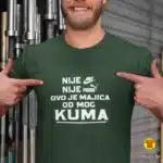 NIJE NIKE NIJE PUMA OVO JE MAJICA OD MOG KUMA majica s natpisom 0371 crna