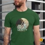 00606-maj-GRAVITY-DOESNT-EXIST-crna.jpg