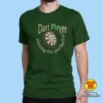 00651-maj-DART-PLAYER-AIMING-FOR-PERFECTION-crna.jpg