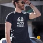 40-JOS-UVIJEK-MLAD-I-SEXI-majica-s-natpisom-0335-bijela.jpg