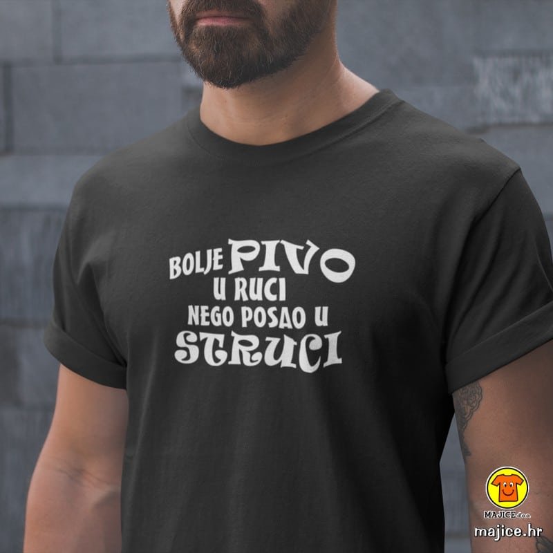 BOLJE-PIVO-U-RUCI-NEGO-POSAO-U-STRUCI-majica-sa-natpisom-077-crna.jpg