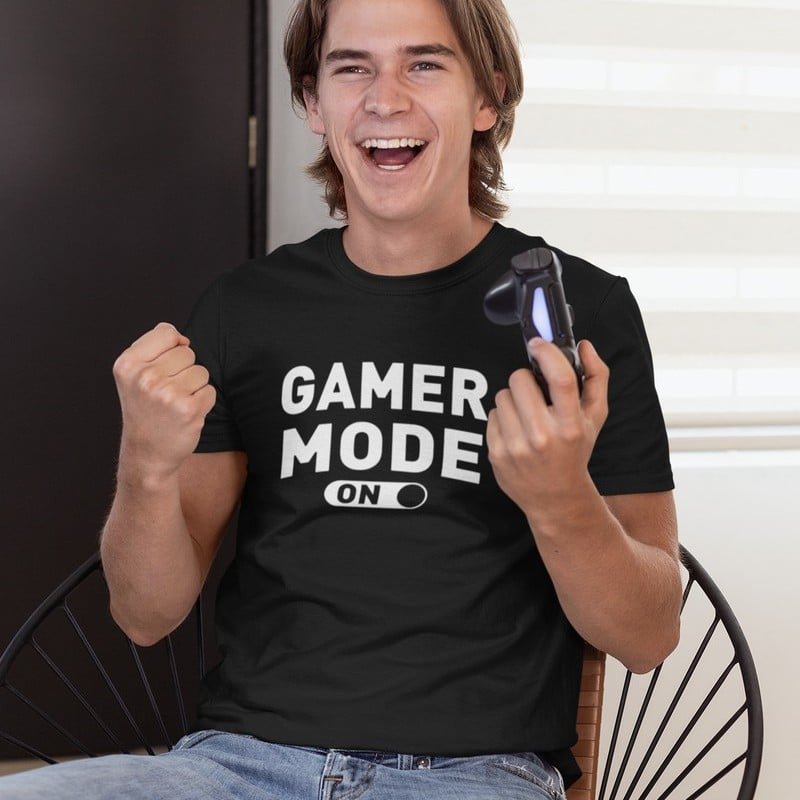 GAMER-MODE-ON-majica-s-natpisom-0362-crna.jpg