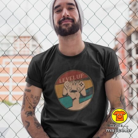 LEVEL UP | majica s natpisom