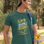 LIFE IS A JOURNEY ENJOY THE RIDE majica s natpisom 00773 crna