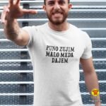 PUNO-ZUJIM-MALO-MEDA-DAJEM-majica-s-natpisom-0052-crna.jpg