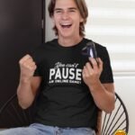 YOU-CANT-PAUSE-AN-ONLINE-GAME-majica-s-natpisom-0363-crna.jpg