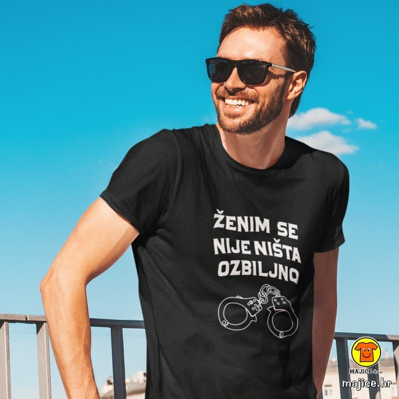 ZENIM-SE-NIJE-NISTA-OZBILJNO-majica-s-natpisom-0370-crna.jpg