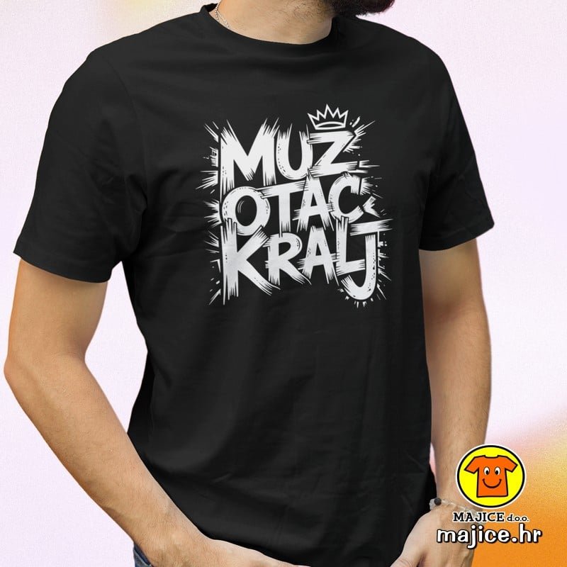 MUŽ OTAC KRALJ majica s natpisom 00816 crna MUŽ OTAC KRALJ majica s natpisom 00816 crna