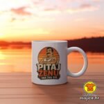 PITAJ ŽENU ONA ZNA SVE v1 šalica s natpisom 0843